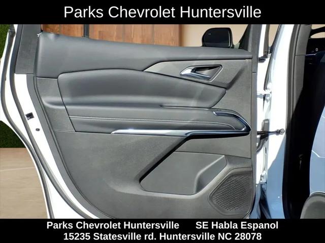 2026 Chevrolet Traverse FWD LT