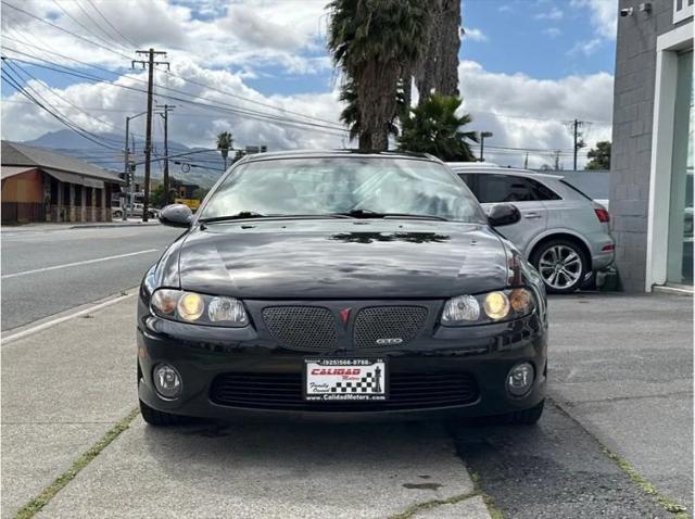 2004 Pontiac GTO Base