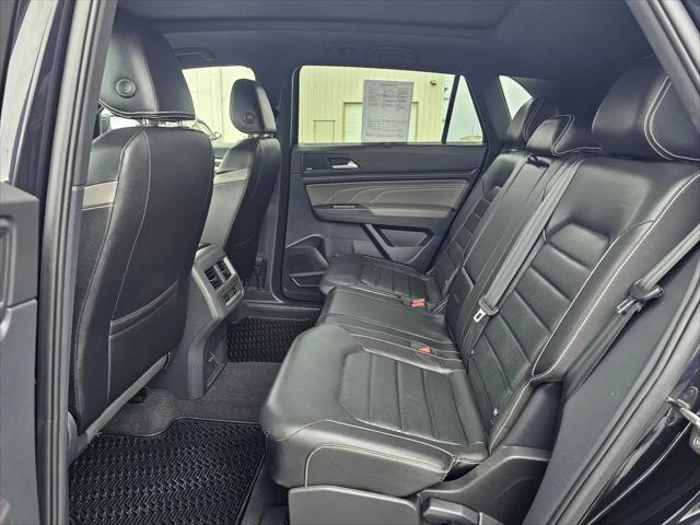2023 Volkswagen Atlas Cross Sport 3.6L V6 SEL Premium R-Line