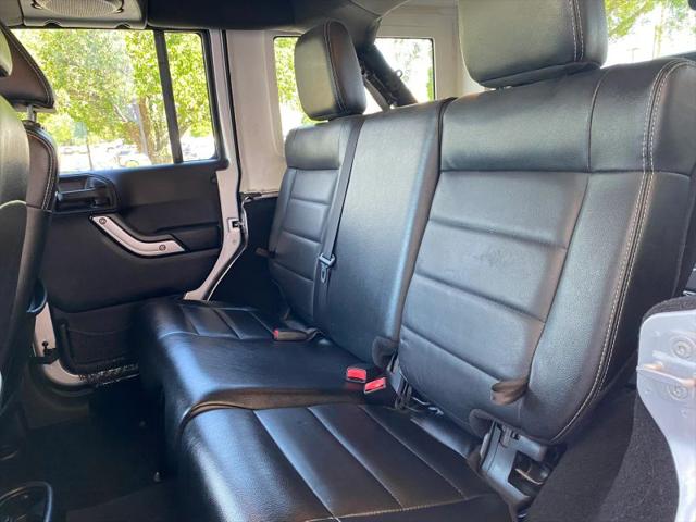 2012 Jeep Wrangler Unlimited Sahara