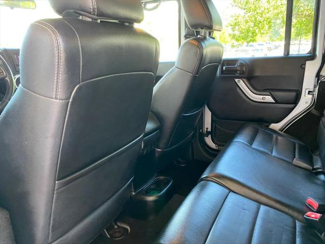 2012 Jeep Wrangler Unlimited Sahara