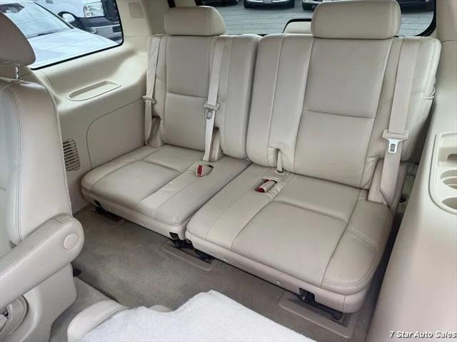2008 Cadillac Escalade Standard