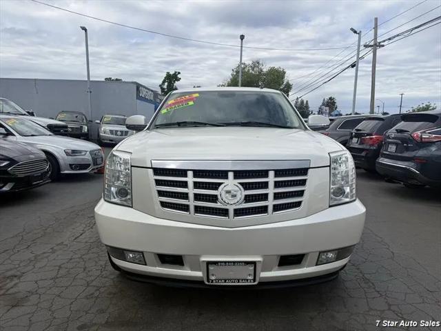 2008 Cadillac Escalade Standard