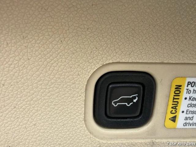 2008 Cadillac Escalade Standard