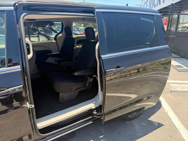 2021 Chrysler Pacifica Touring