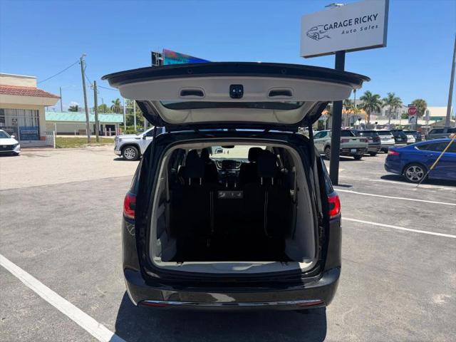 2021 Chrysler Pacifica Touring