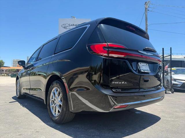 2021 Chrysler Pacifica Touring