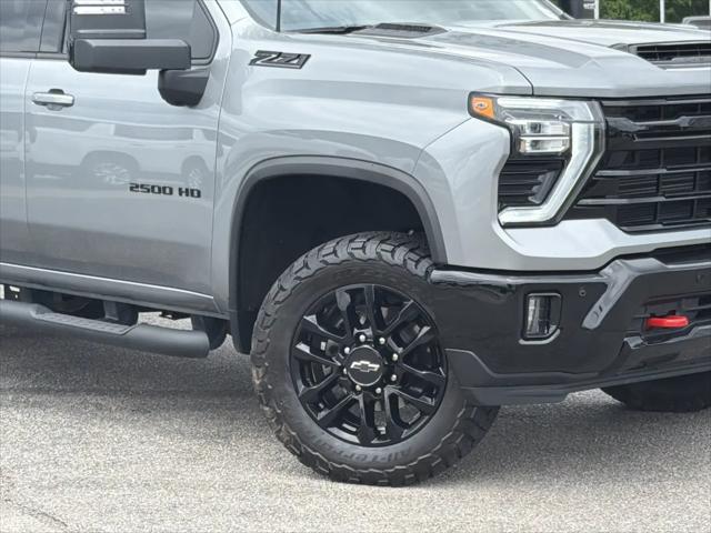 2025 Chevrolet Silverado 2500HD 4WD Crew Cab Standard Bed LTZ