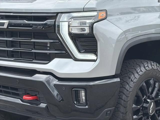 2025 Chevrolet Silverado 2500HD 4WD Crew Cab Standard Bed LTZ