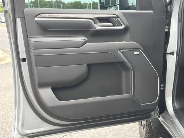 2025 Chevrolet Silverado 2500HD 4WD Crew Cab Standard Bed LTZ