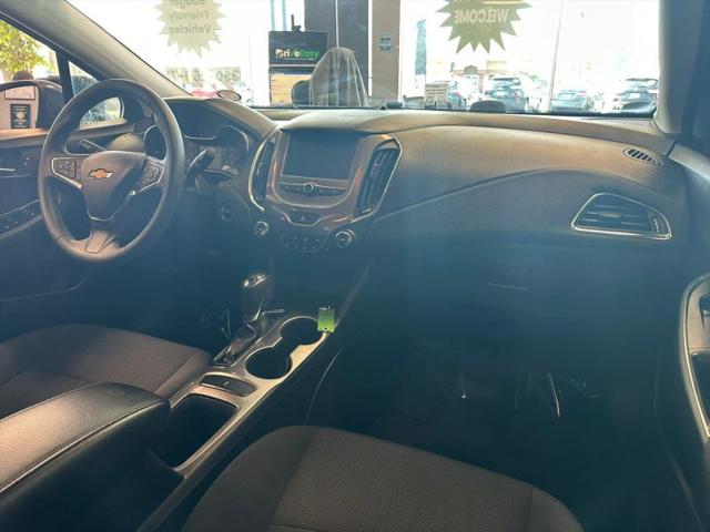 2017 Chevrolet Cruze LT Auto