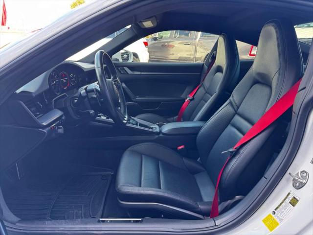 2021 Porsche 911 Carrera