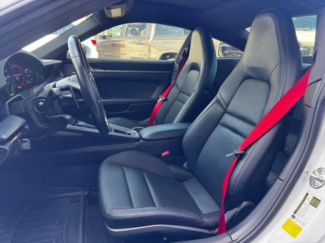 2021 Porsche 911 Carrera