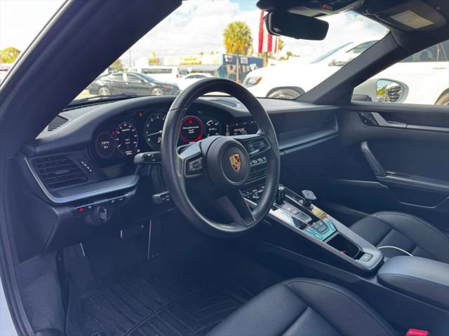 2021 Porsche 911 Carrera