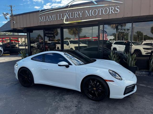 2021 Porsche 911 Carrera