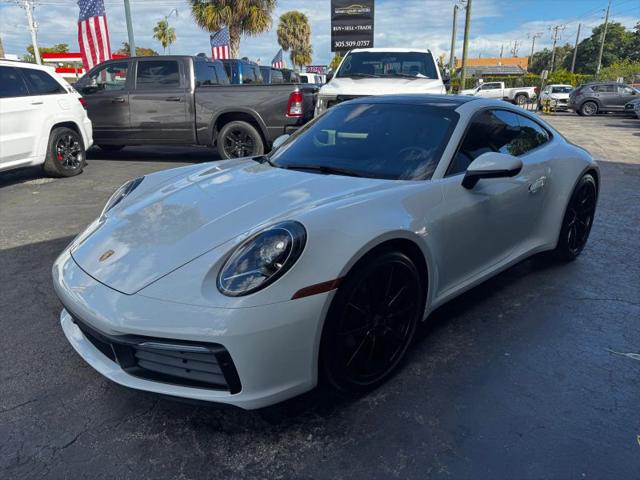 2021 Porsche 911 Carrera