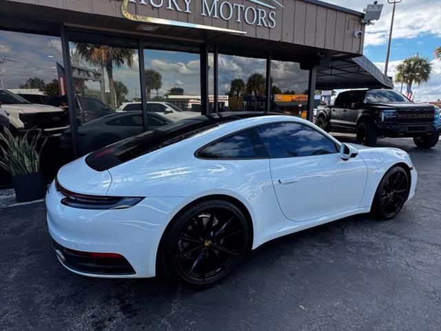 2021 Porsche 911 Carrera