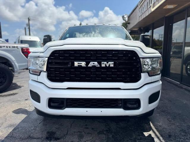 2023 Ram 3500 Tradesman Crew Cab 4x4 8' Box