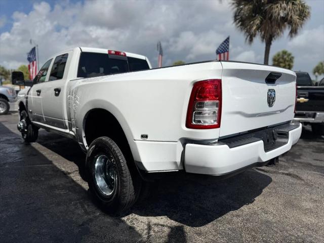 2023 Ram 3500 Tradesman Crew Cab 4x4 8' Box