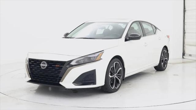 2023 Nissan Altima SR FWD