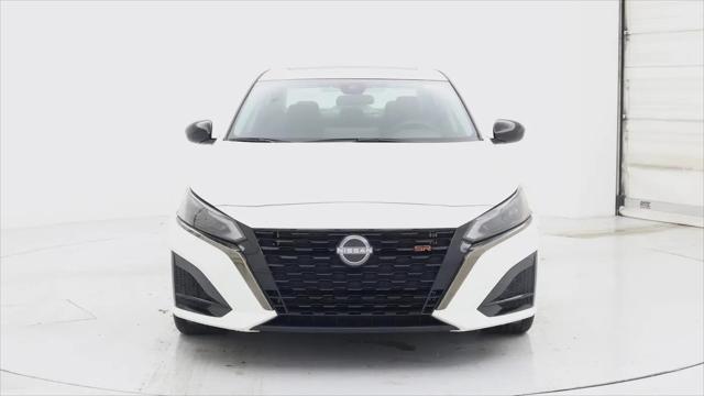 2023 Nissan Altima SR FWD