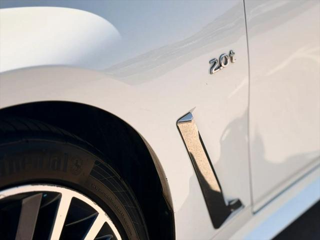 2017 INFINITI Q60 2.0t Premium