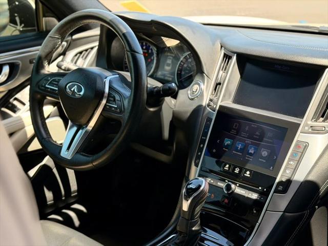 2017 INFINITI Q60 2.0t Premium