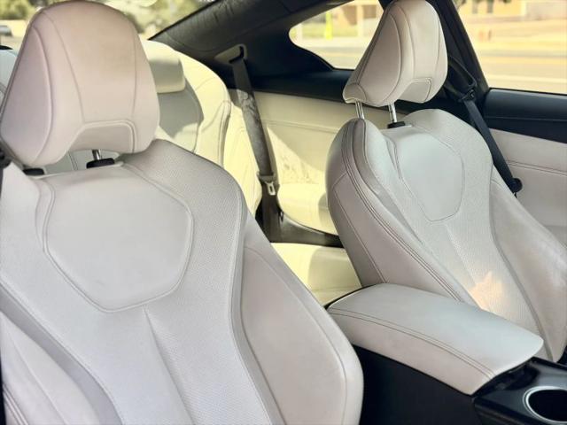 2017 INFINITI Q60 2.0t Premium
