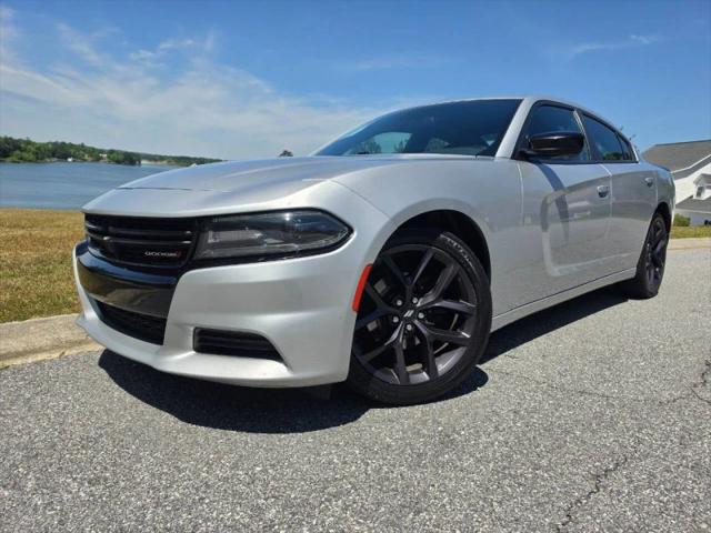 2020 Dodge Charger SXT RWD