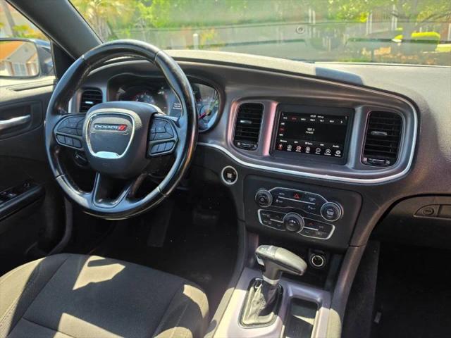 2020 Dodge Charger SXT RWD