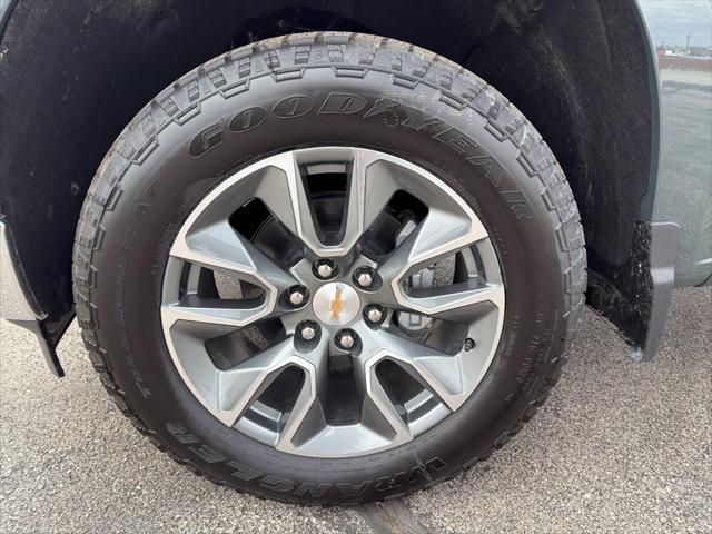 2026 Chevrolet Silverado 1500 4WD Crew Cab Short Bed LT with 2FL