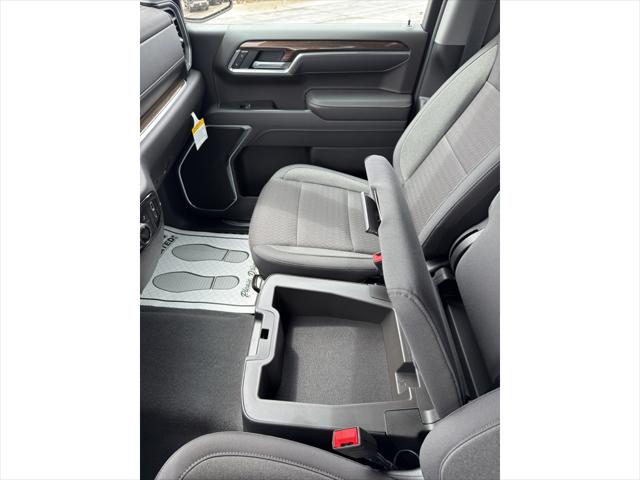 2026 Chevrolet Silverado 1500 4WD Crew Cab Short Bed LT with 2FL