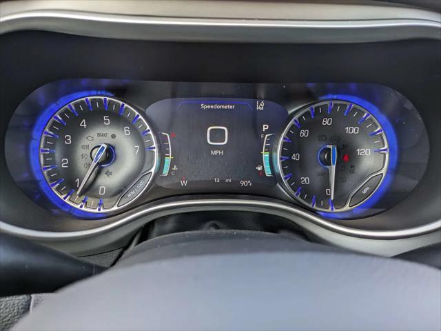 2027 Chrysler Pacifica Select