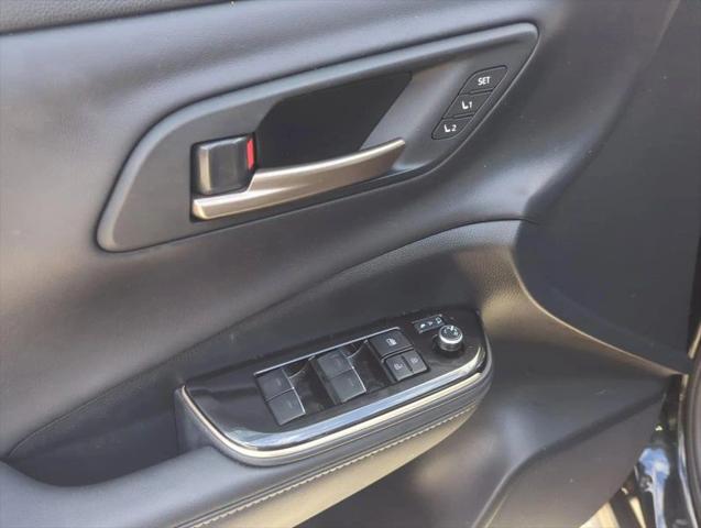 2025 Toyota Crown Signia Limited