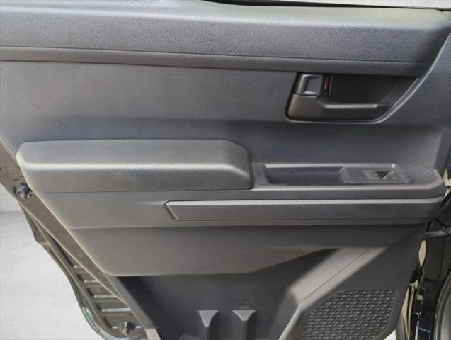 2025 Toyota Tacoma SR