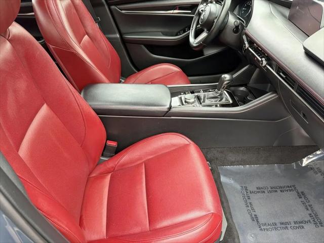2025 Mazda Mazda3 2.5 S Carbon Edition