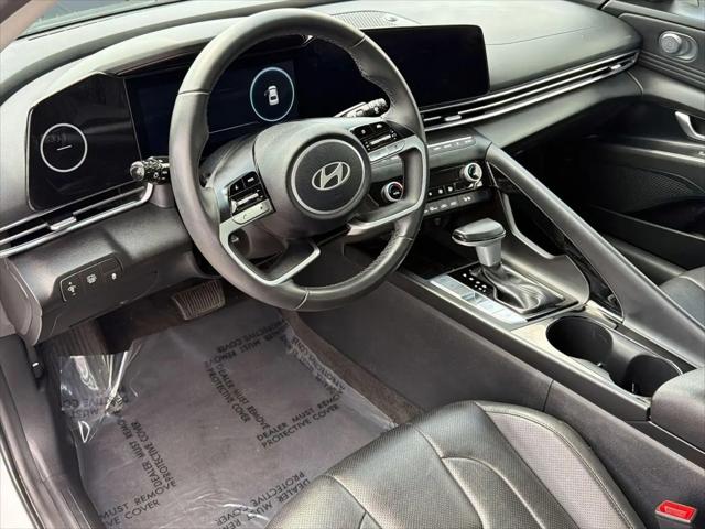 2025 Hyundai Elantra Hybrid Limited