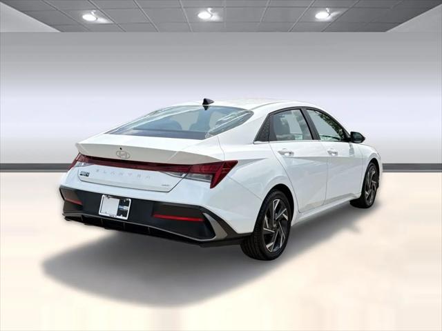 2025 Hyundai Elantra Hybrid Limited