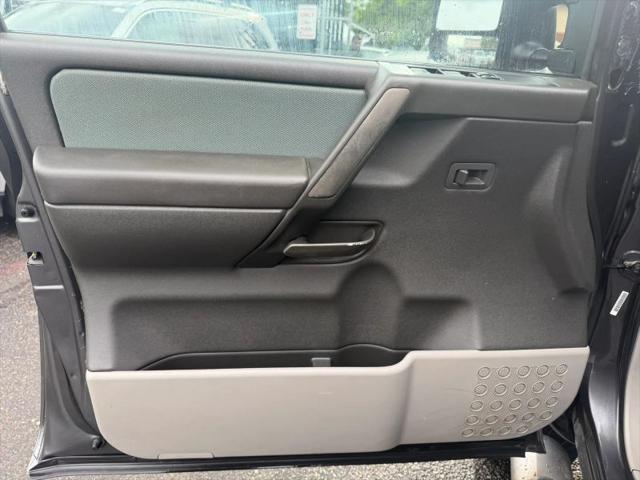 2004 Nissan Titan XE