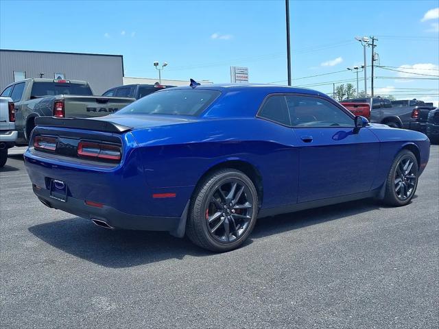 2022 Dodge Challenger SXT AWD
