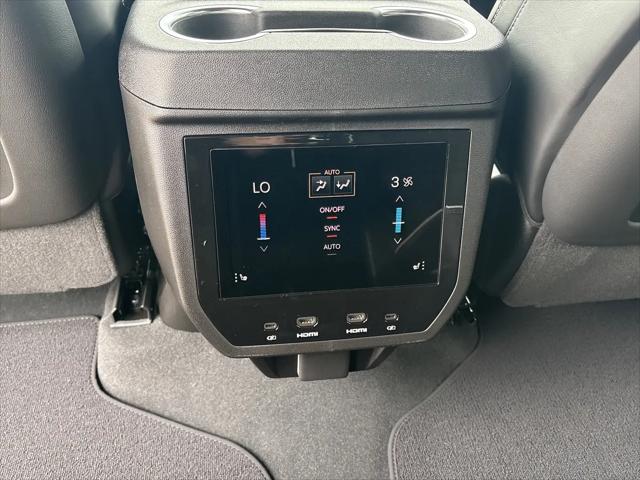2026 GMC Yukon XL 4WD AT4 Ultimate
