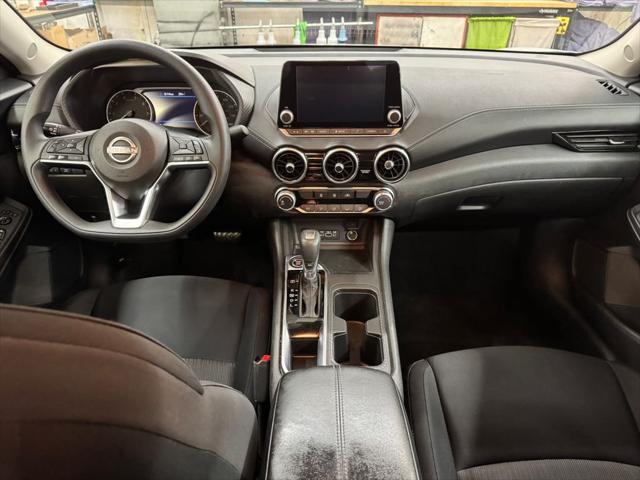 2024 Nissan Sentra SV Xtronic CVT
