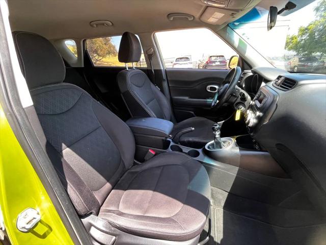 2015 Kia Soul Base