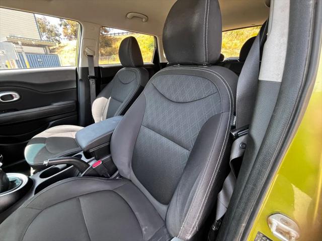 2015 Kia Soul Base