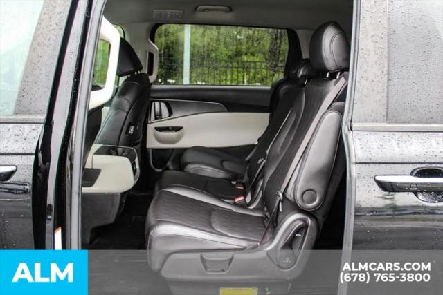 2022 Kia Carnival MPV LX Seat Package
