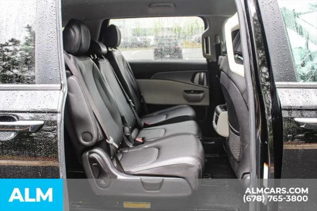 2022 Kia Carnival MPV LX Seat Package