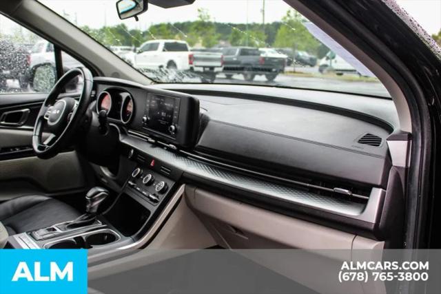 2022 Kia Carnival MPV LX Seat Package