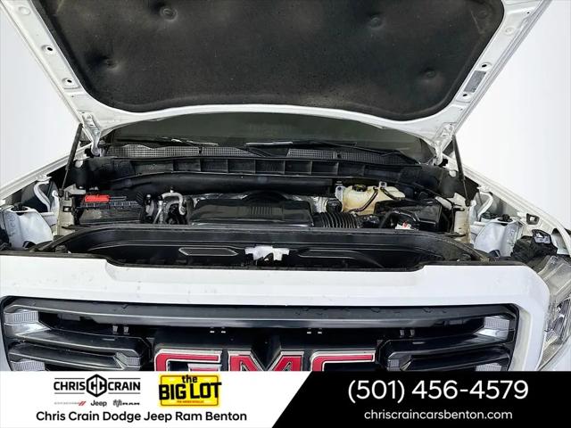 2022 GMC Sierra 1500 Limited 4WD Crew Cab Short Box AT4