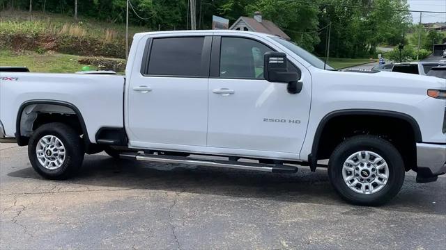 2025 Chevrolet Silverado 2500HD 4WD Crew Cab Standard Bed LT