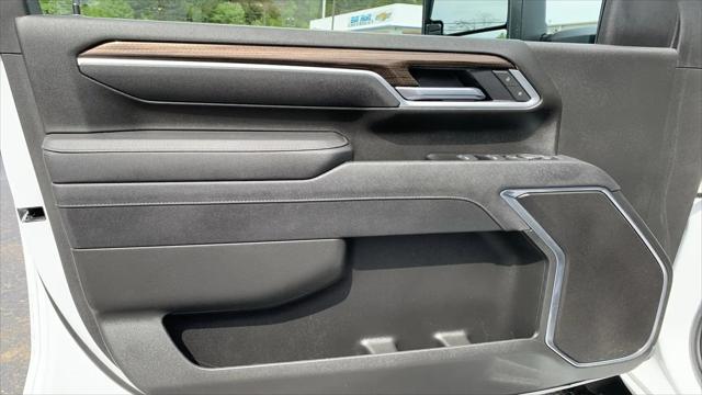 2025 Chevrolet Silverado 2500HD 4WD Crew Cab Standard Bed LT